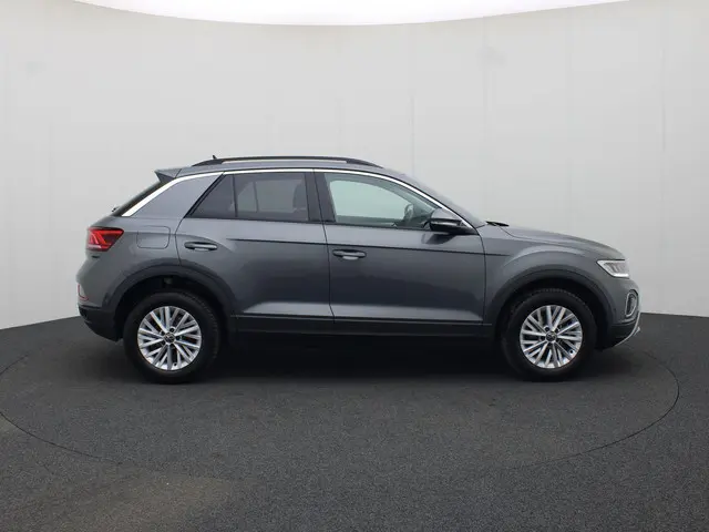 Volkswagen T-Roc 1.0TSI/116PK Life 2024 Benzine 3