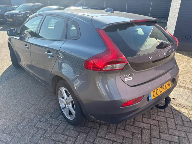 Volvo V40 D2 KINETIC 2013 Diesel 7