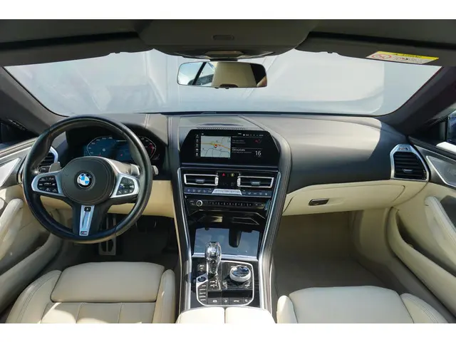 BMW 8 Serie Cabrio M850i xDrive 2021 Benzine 29