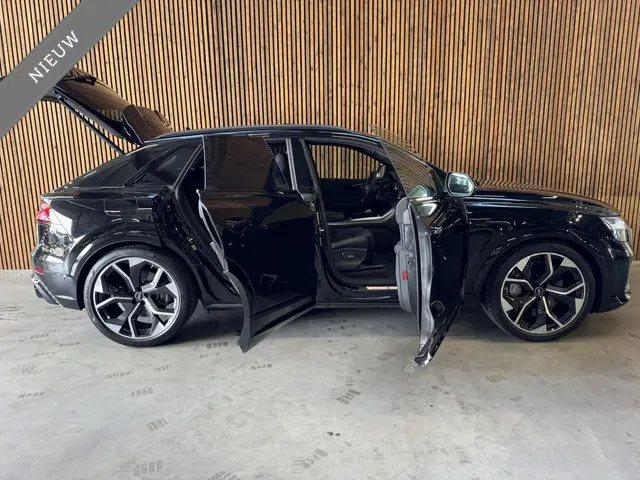 Audi RSQ8 4.0 TFSI RS Q8 quattro 2022 Benzine 4