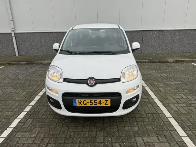 Fiat Panda 0.9 TwinAir Lounge automaat 2017 Benzine 3