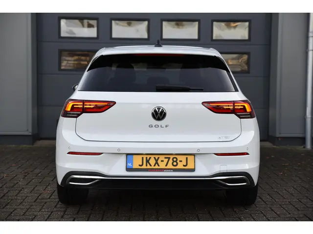 Volkswagen Golf 1.5 eTSI Style 2022 Benzine 6