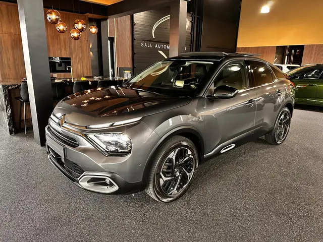 Citroën C4 1.2 Puretech Shine 2022 Benzine