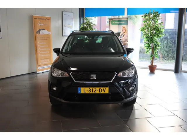 SEAT Arona 1.0 TSI Style Business Intense 2021 Benzine 4
