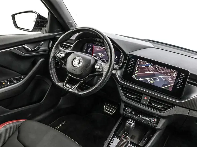 Škoda Kamiq 1.0 TSI 110pk DSG Monte Carlo 2021 Benzine 35