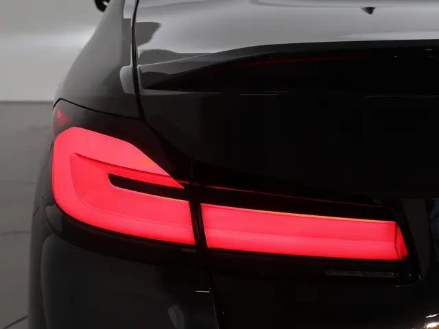 BMW M5 COMPETITION 740 PK FACELIFT MODEL 2020 Benzine 42