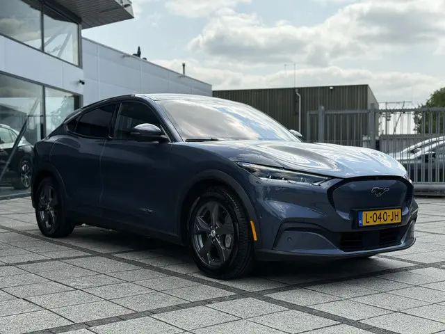 Ford Mustang Mach-E Aut. Extended 98kWh 2021 Elektrisch 7