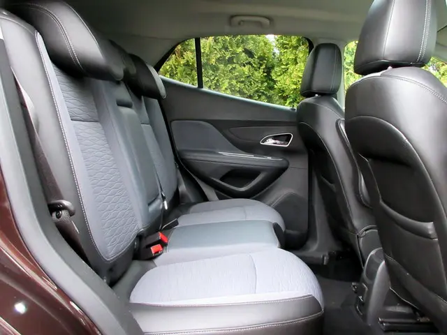 Opel Mokka 1.4 T Cosmo*Navi*Camera*Trekhaak* 2015 Benzine 12