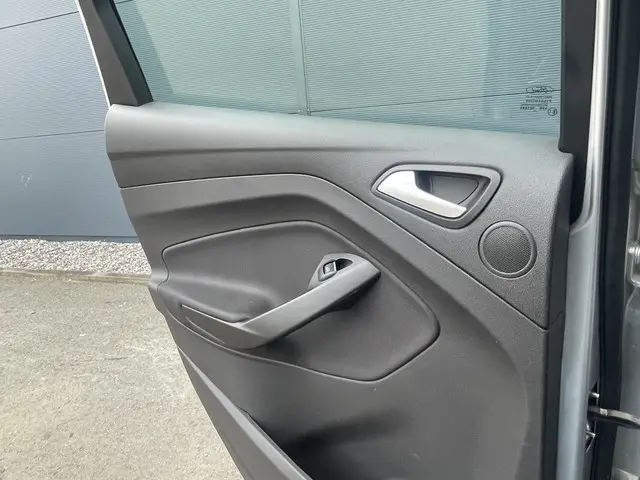 Ford C-MAX 1.0 Trend 2018 Benzine 12