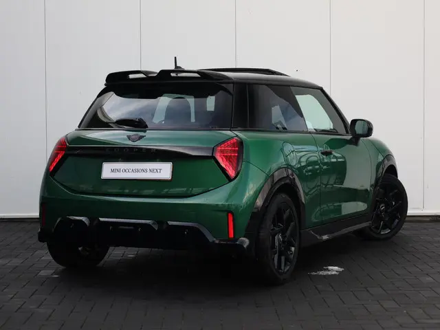 MINI 3-Deurs Cooper C 2025 Benzine 14