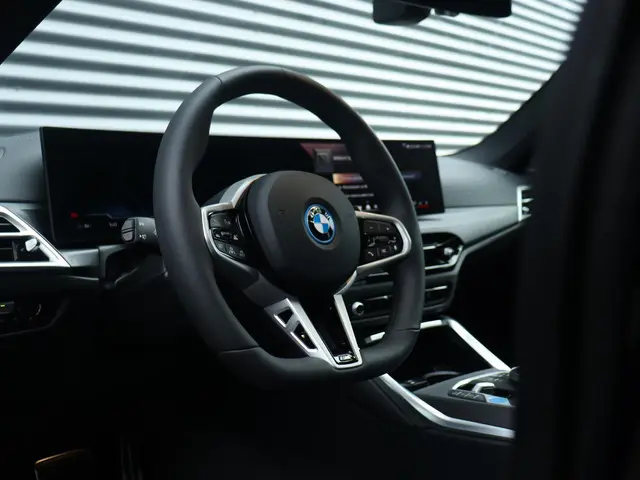 BMW i4 eDrive40 2025 Elektrisch 16