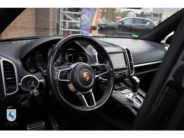 Porsche Cayenne 3.6 S 2015 Benzine 13
