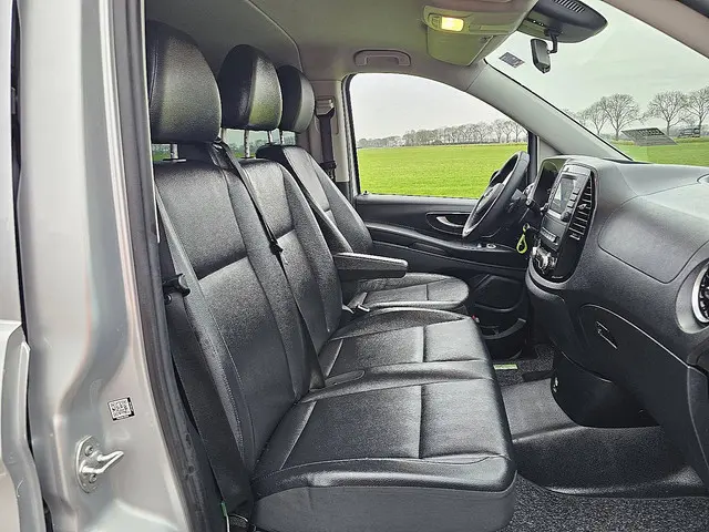 Mercedes-Benz Vito 114 CDI TOURER 2023 Diesel 7
