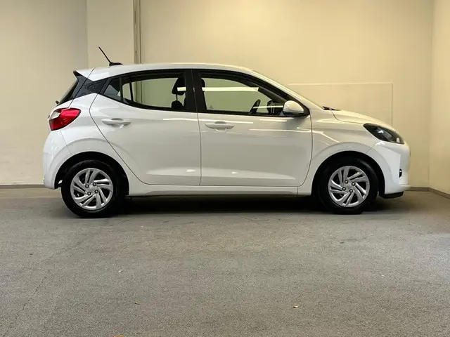 Hyundai i10 1.0 Comfort 2023 Benzine 11