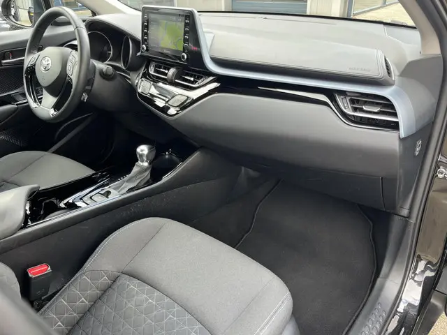 Toyota C-HR 1.8 Hybrid Dynamic 2020 Hybride Benzine 62