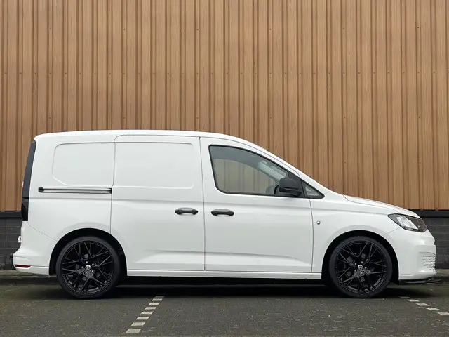 Volkswagen Caddy Cargo 2.0 TDI Comfort 2024 Diesel 4