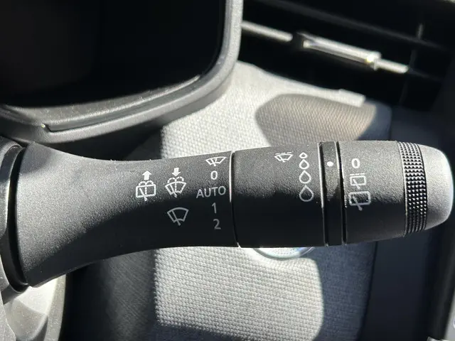 Mitsubishi Colt 1.0T MT Intense 2024 Benzine 29