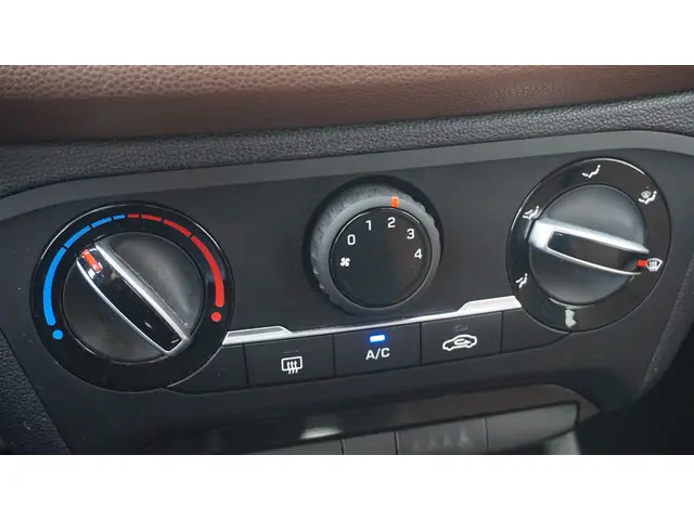 Hyundai i20 1.2 HP i-Motion 2016 Benzine 19