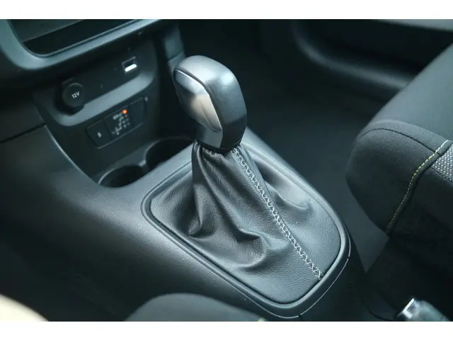 Citroën C3 PT 110 Feel Automaat-6 2018 Benzine 28