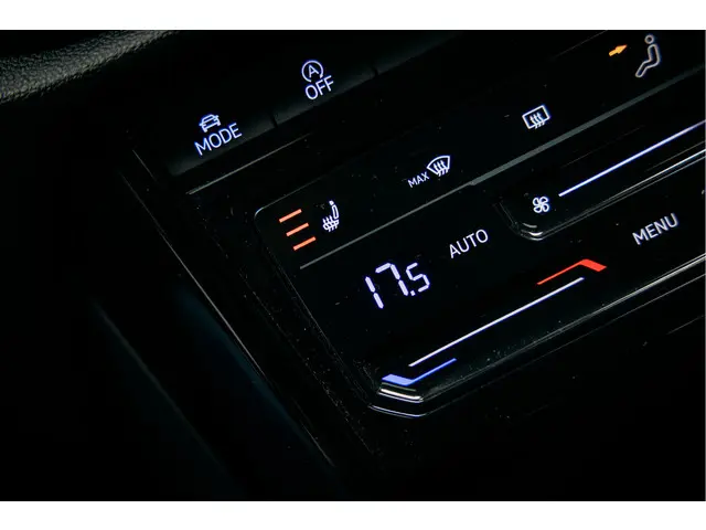 Volkswagen T-Roc 1.5 TSI R-Line Edition 2024 Benzine 27