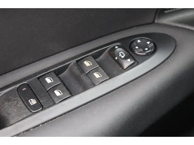 Citroën C4 1.4 VTi Tendance 2012 Benzine 20