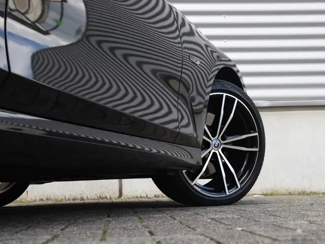 BMW 3 Serie Touring 320e 2023 Hybride Benzine 7