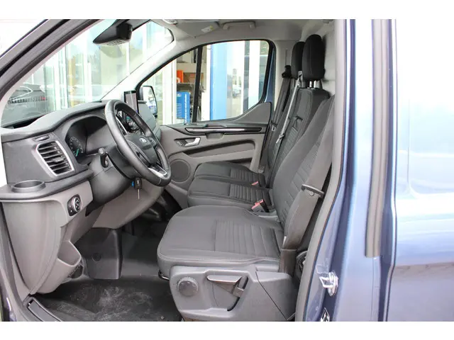 Ford Transit Custom 300 2.0 TDCI L1H1 Limited 2023 Diesel 8