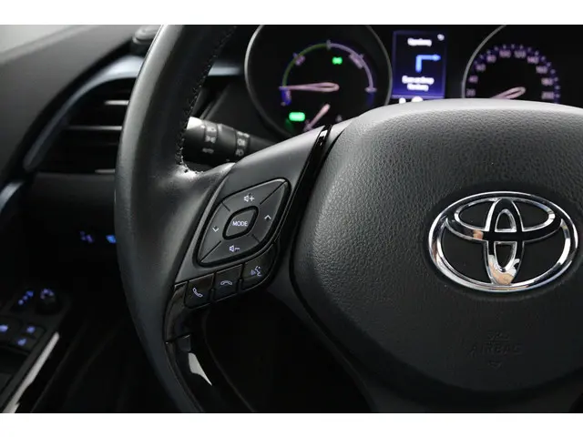 Toyota C-HR 1.8 Hybrid Style 2021 Hybride Benzine 19