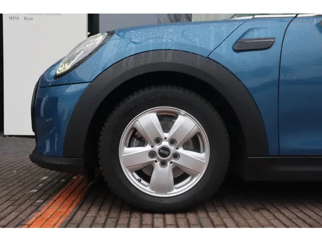 MINI 3-Deurs Cooper 2021 Benzine 5