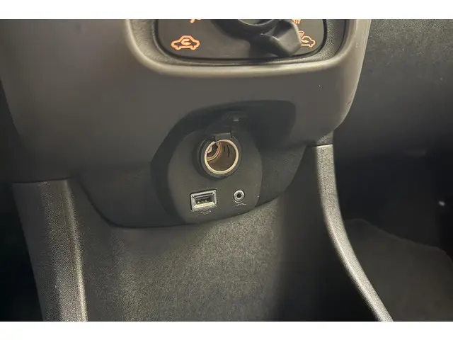 Peugeot 108 1.0 e-VTi Active 2018 Benzine 20