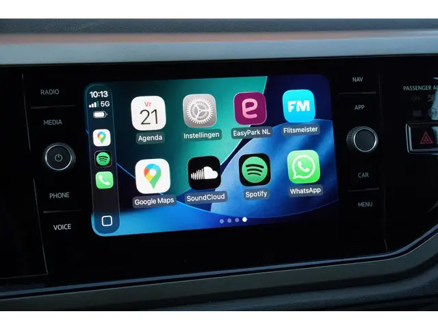 Volkswagen Polo 1.0 TSI Comfortline 2021 Benzine 32