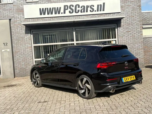 Volkswagen Golf 2.0 TSI GTI 2021 Benzine 16