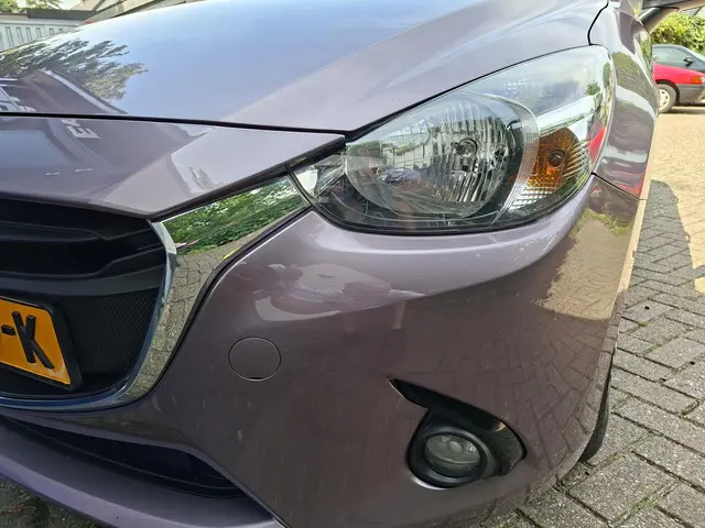 Mazda 2 1.5 Skyactiv-G Skylease+ 2015 Benzine 18