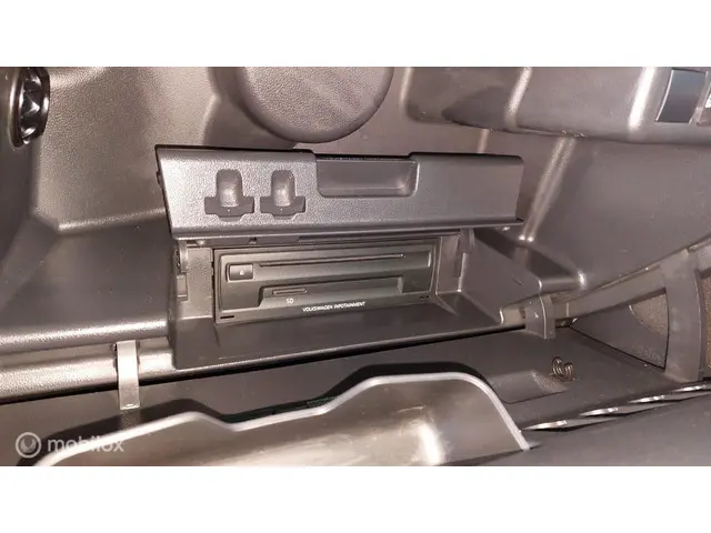 Volkswagen Polo 1.0 R-Line 2017 Benzine 18