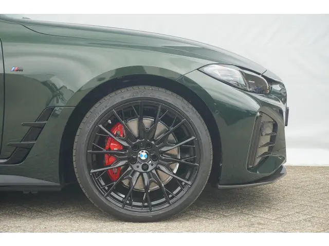 BMW i4 eDrive35 2024 Elektrisch 4