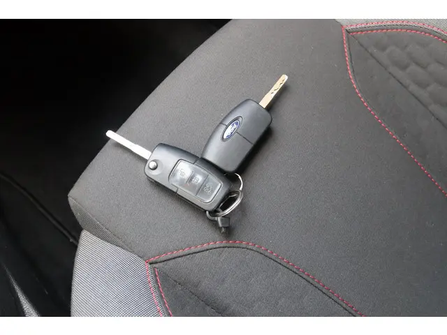 Ford Fiesta 1.0 ECOBOOST ST-LINE 125 PK 2016 Benzine 27
