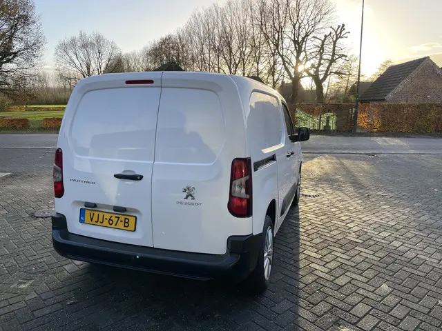 Peugeot Partner 1.5 BlueHDI Premium 2021 Diesel 6