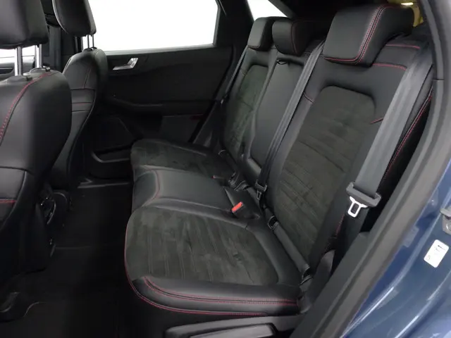 Ford Kuga 2.5 PHEV ST-Line X Aut- 2021 Hybride Benzine 24