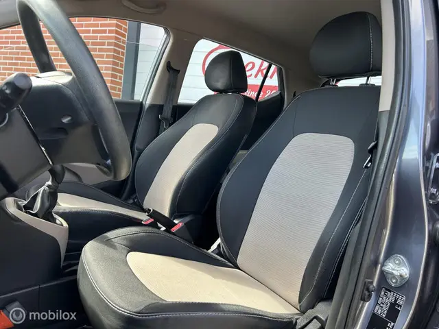 Hyundai i10 1.0i i-Motion Comfort 2014 Benzine 8