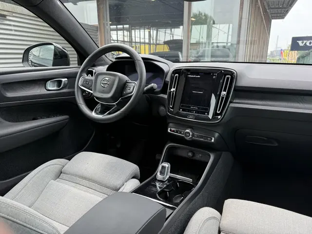 Volvo C40 Single Motor Core 69 kWh 2023 Elektrisch 2