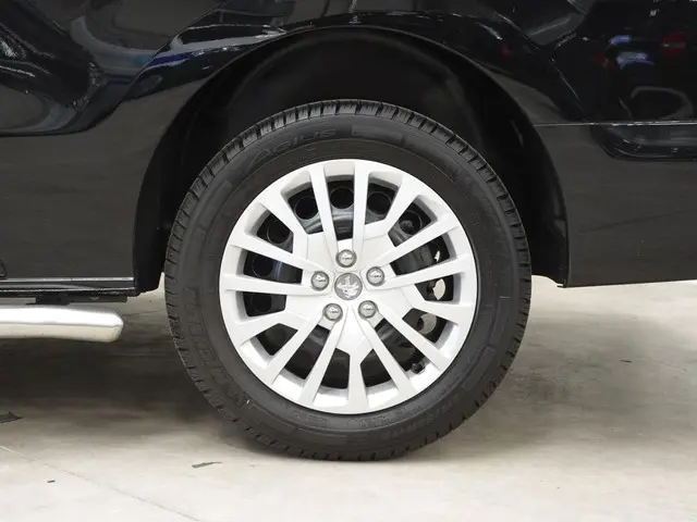 Peugeot Expert 2.0 BlueHDI 145PK L3 2023 Diesel 13