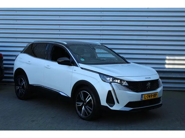 Peugeot 3008 1.2 PureTech Blue Lease GT 2021 Benzine 3