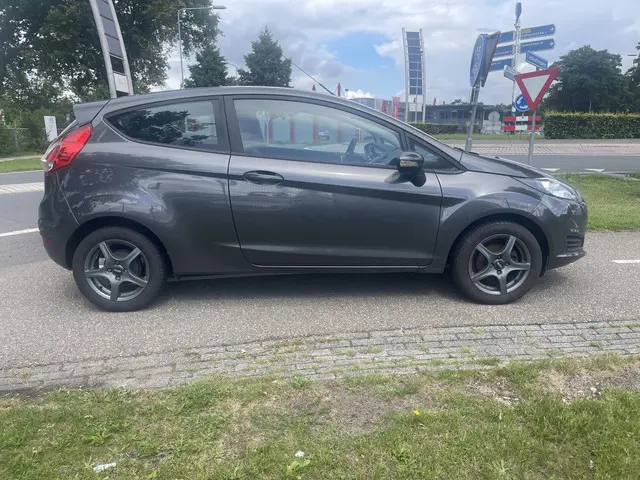 Ford Fiesta 1.25 2015 Benzine 9