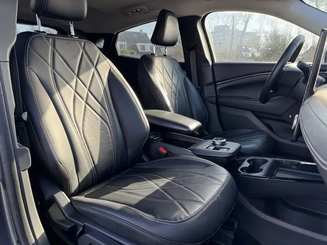 Ford Mustang Mach-E RWD 75 kWh 2021 Elektrisch 13