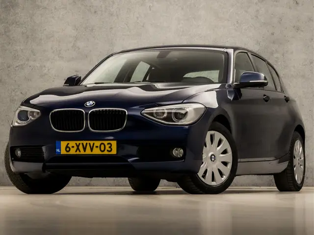 BMW 1 Serie 116i Luxury 2014 Benzine
