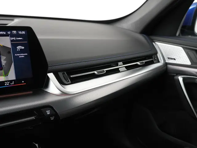 BMW X1 xDrive25e 2025 Hybride Benzine 21