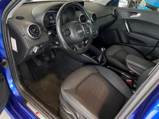 Audi A1 Sportback 1.0 TFSI S-line 2017 Benzine 5
