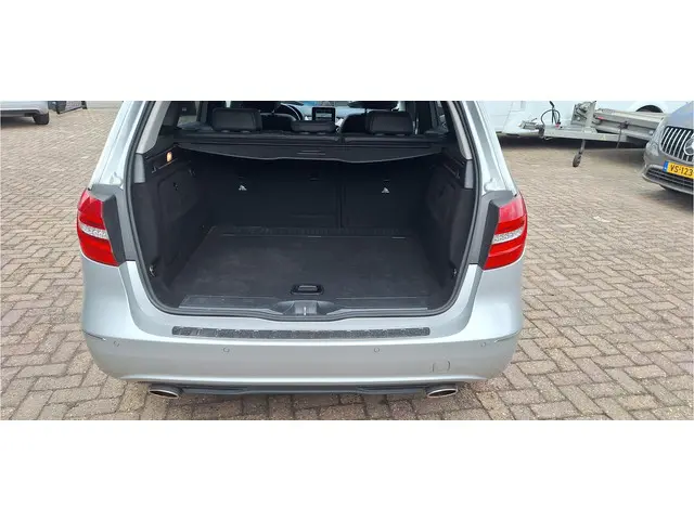 Mercedes-Benz B-Klasse 200 2014 Benzine 7