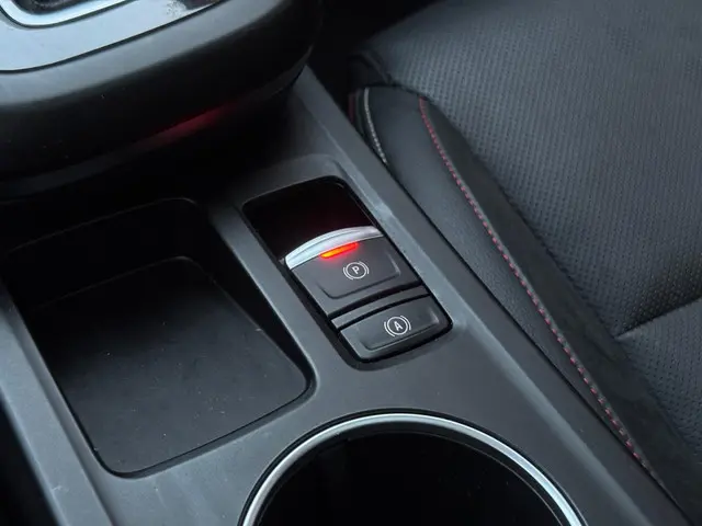 Renault Arkana 1.3 Hybrid 160 R.S. line 2023 Benzine 31