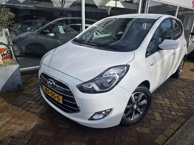 Hyundai ix20 1.6i Go!Automaat,nette auto 2018 Benzine 2